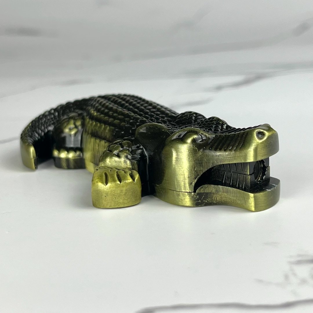 CROCODILE LIGHTER - LuxuryFlameCo