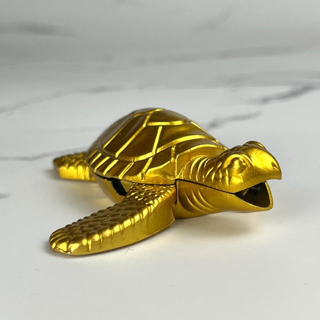 GOLDEN TURTLE LIGHTER - LuxuryFlameCo